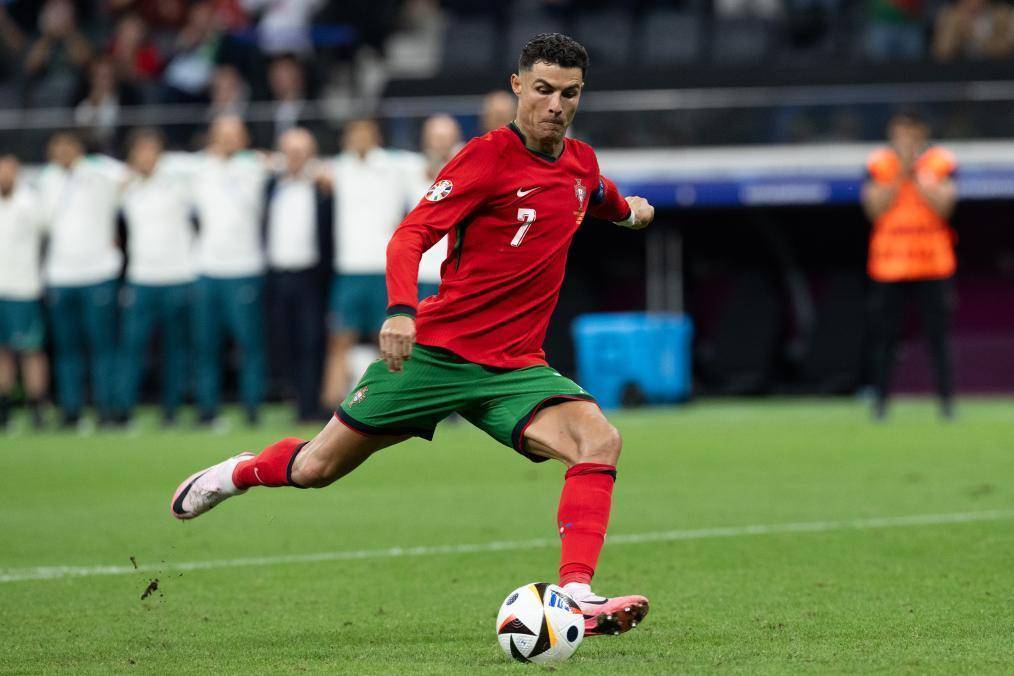 乐部都是共 乐部都是共